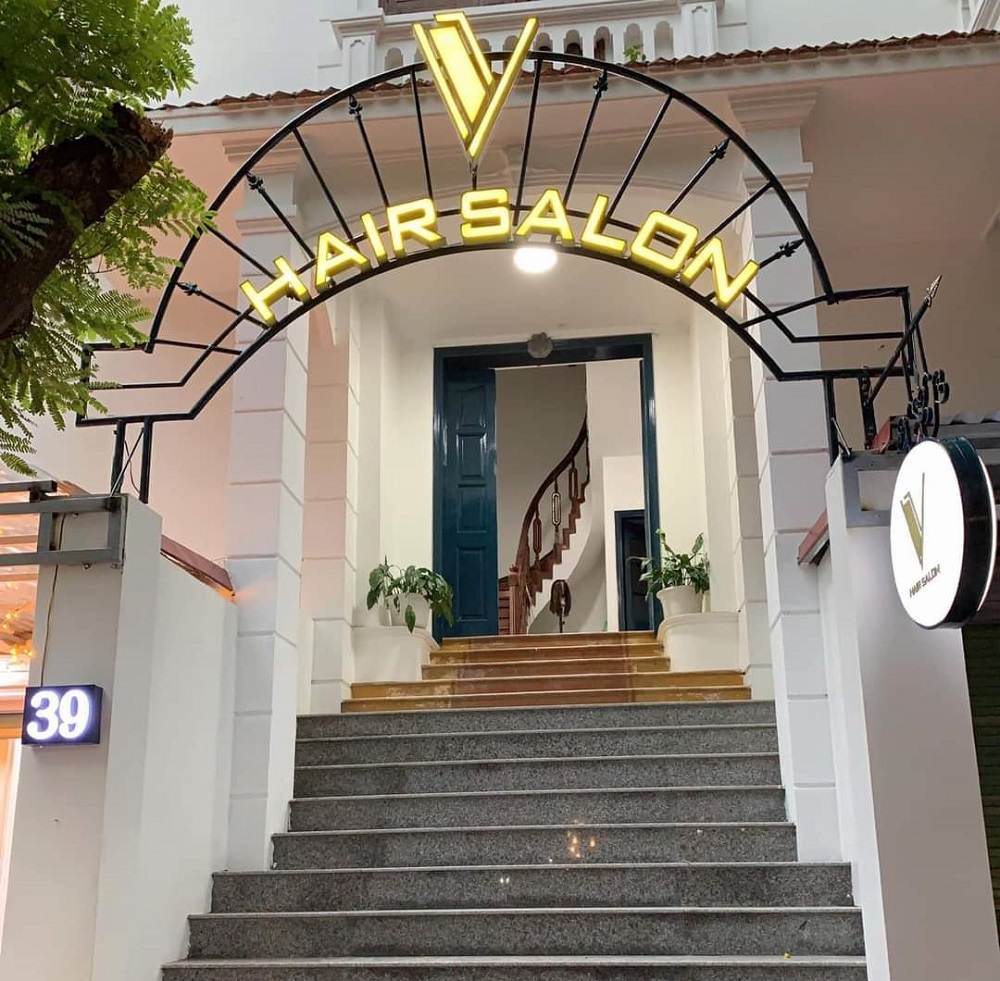 Thi công nội thất Salon tóc phong cách hiện đại 8 Thi công nội thất Salon tóc phong cách hiện đại