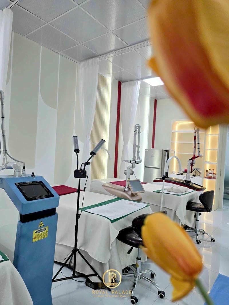 Thi Công Phòng Khám Maison Vũ – Không Gian Hiện Đại Chuẩn Y Khoa 18 Ảnh thi công phòng khám Maison Vũ khu vực chăm sóc 2
