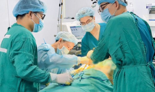Cơn Sốt Mở Phòng Khám Thẩm Mỹ: Cơ Hội Hay Bong Bóng? 2 Vì sao ngày càng nhiều cơ sở phòng khám thẩm mỹ